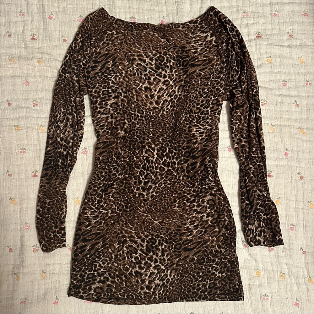 Costa Blanca Leopard Print Long Sleeve Top Backless